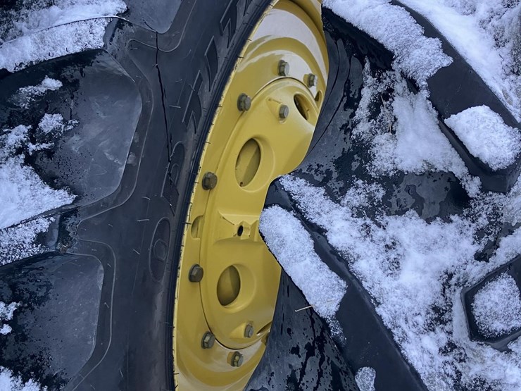 2010-john-deere-8295r-image-53