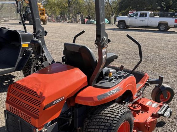 kubota-zg227-image-4
