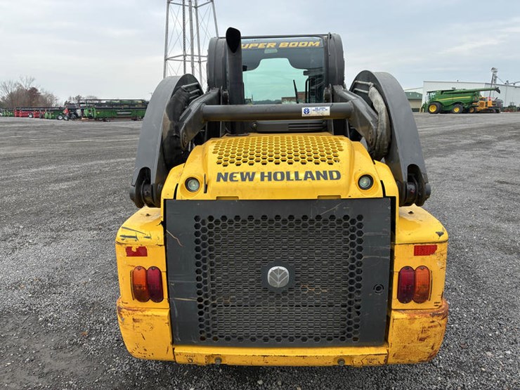 new-holland-l230-image-5