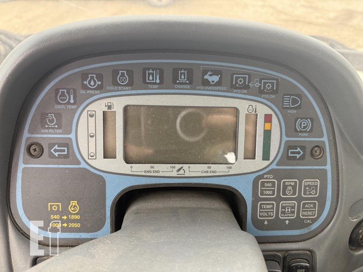 1998-new-holland-tv140-image-15