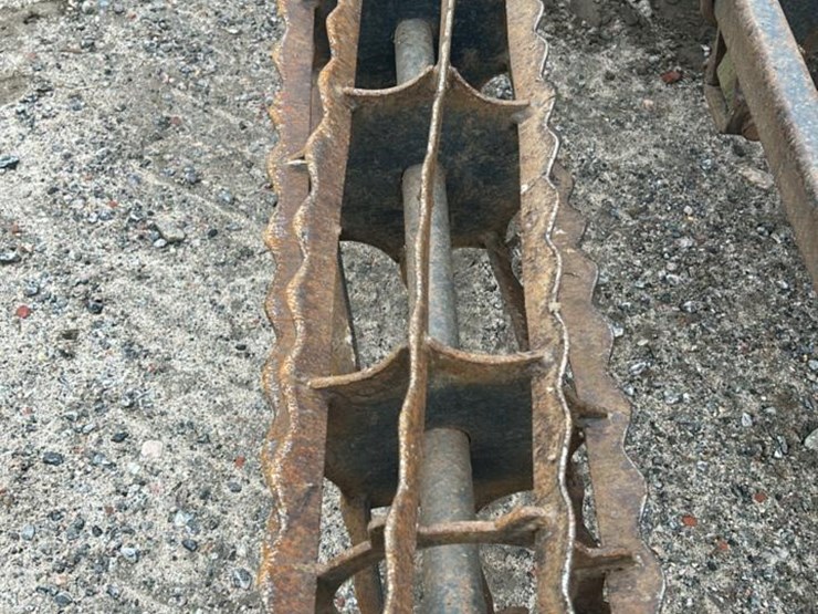 #162-•-2016-unverferth-1245-double-rolling-harrow-image-17