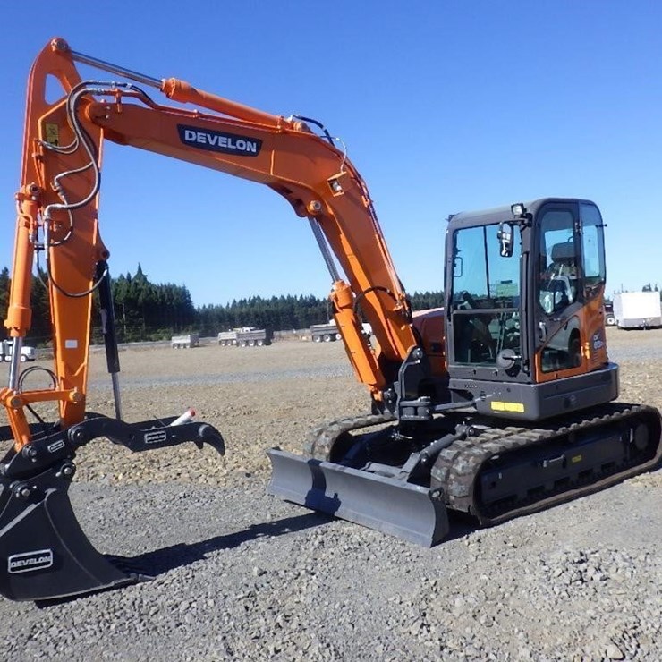 2022 DOOSAN DX85R-3