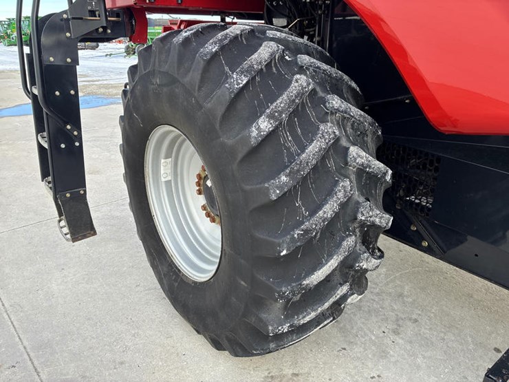 case-ih-6088-image-35