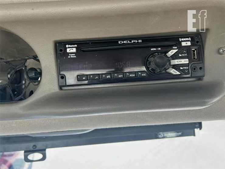 case-ih-magnum-280-cvt-image-20