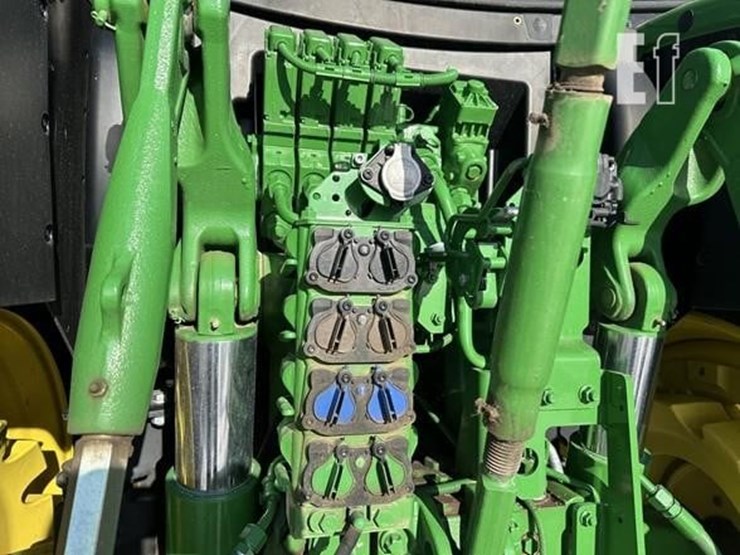 2023-john-deere-6r-155-image-42