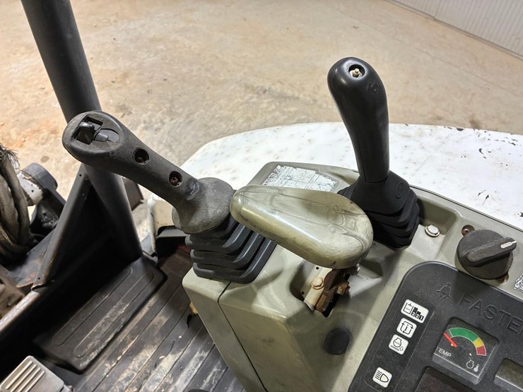 bobcat-e35i-image-25