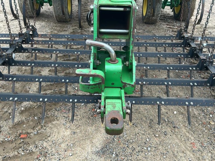 2009-john-deere-2310-image-18
