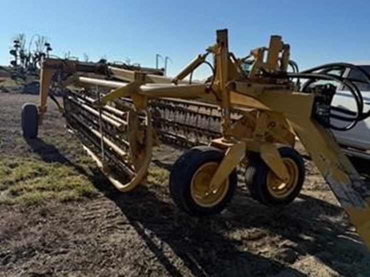 2013-vermeer-r2800-image-1