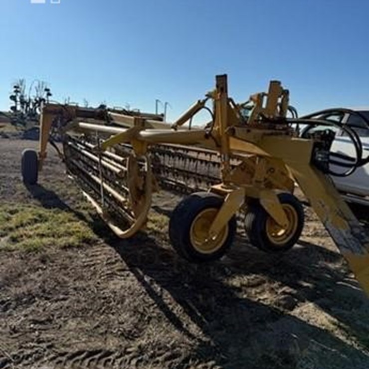 2013 VERMEER R2800