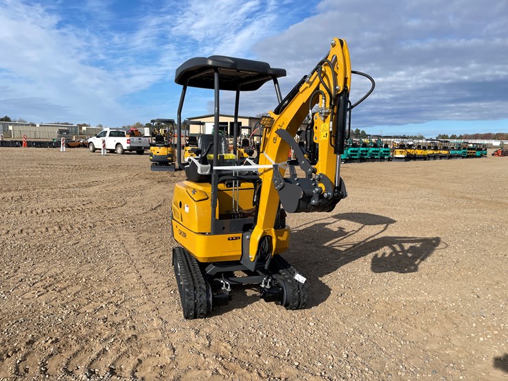 #9214-•-2025-unused-cfg-mini-excavator-image-5
