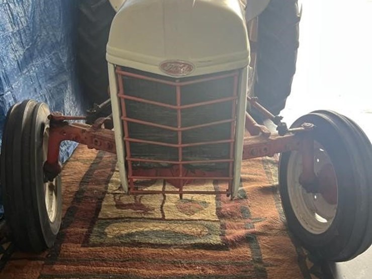 ford-tractor-image-2