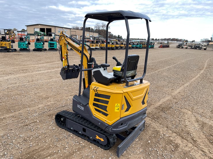 #9211-•-2025-unused-cfg-mini-excavator-image-2