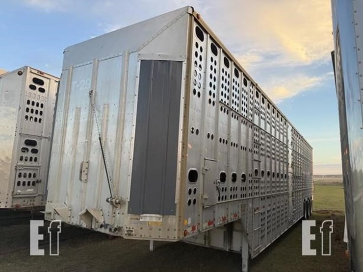 1995-merritt-53-ft-image-1