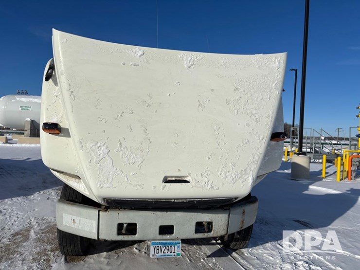 1998-freightliner-fl80-image-20