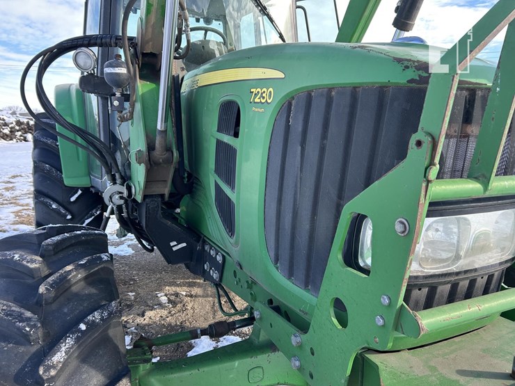john-deere-7230-premium-image-51