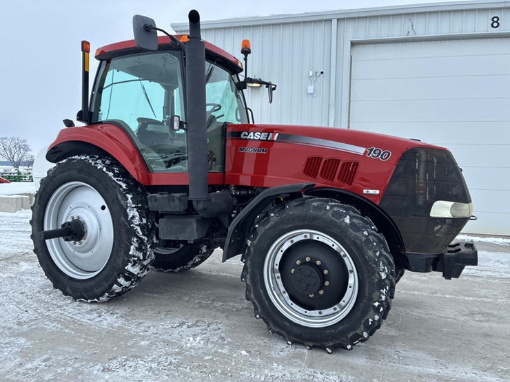 case-ih-magnum-190-image-1