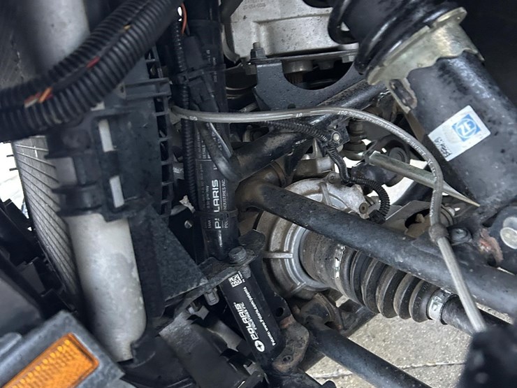 polaris-sportsman-850-efi-image-10