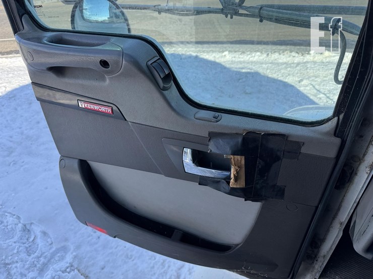 2014-kenworth-t370-image-74