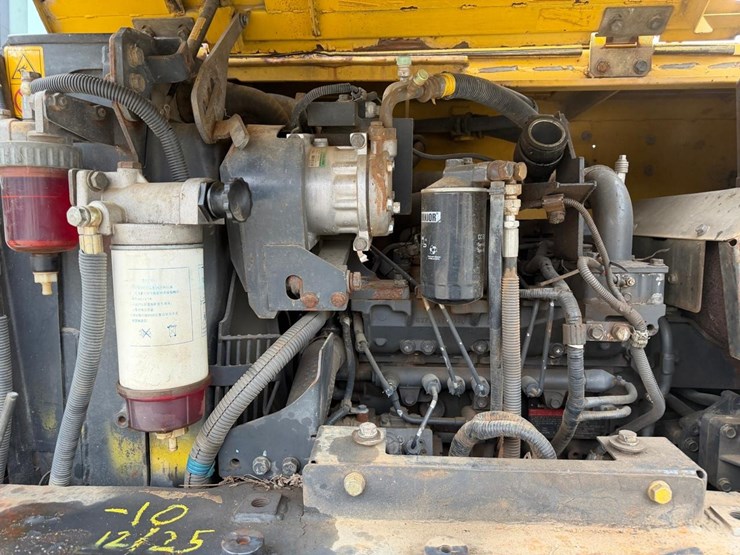 komatsu-pc70-image-15