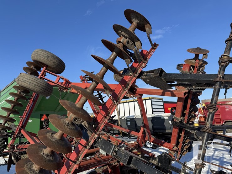 case-ih-3900-image-26