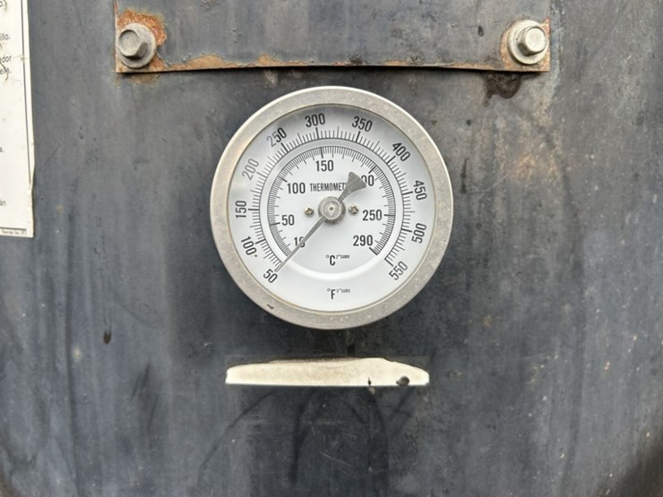 2009-freightliner-m2-s/a-asphalt-patch-truck-image-30