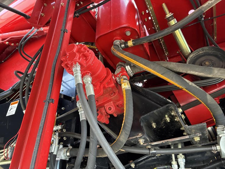 case-ih-6088-image-51
