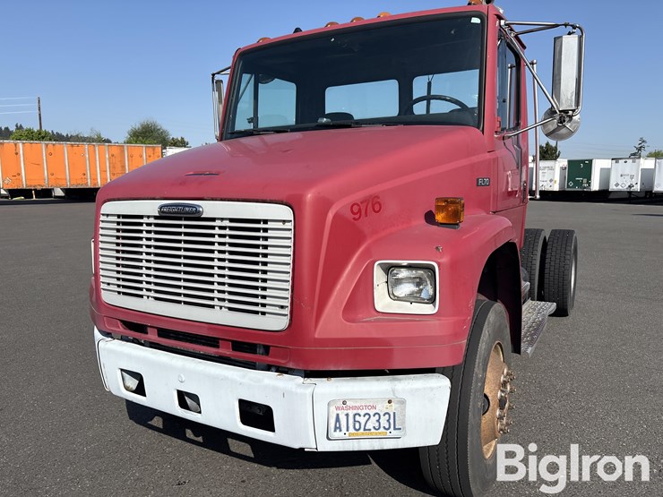 freightliner-fl70-image-12