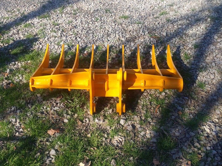 caterpillar-305-image-3