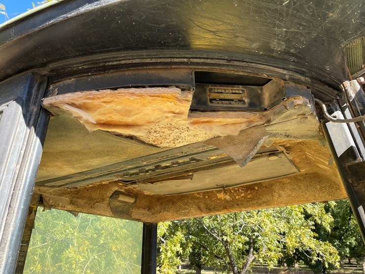 john-deere-4230-image-55