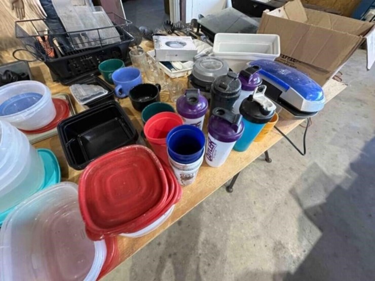 assorted-kitchenware--cups,-pots/pans,-cutlery-image-5