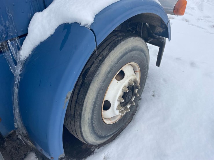 1996-peterbilt-378-image-28