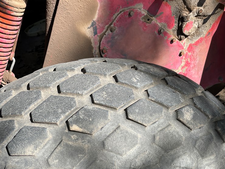 #3653-•-new-holland-swather-image-21