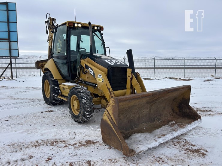 caterpillar-420e-image-3