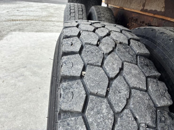 case-ih-7400-image-30