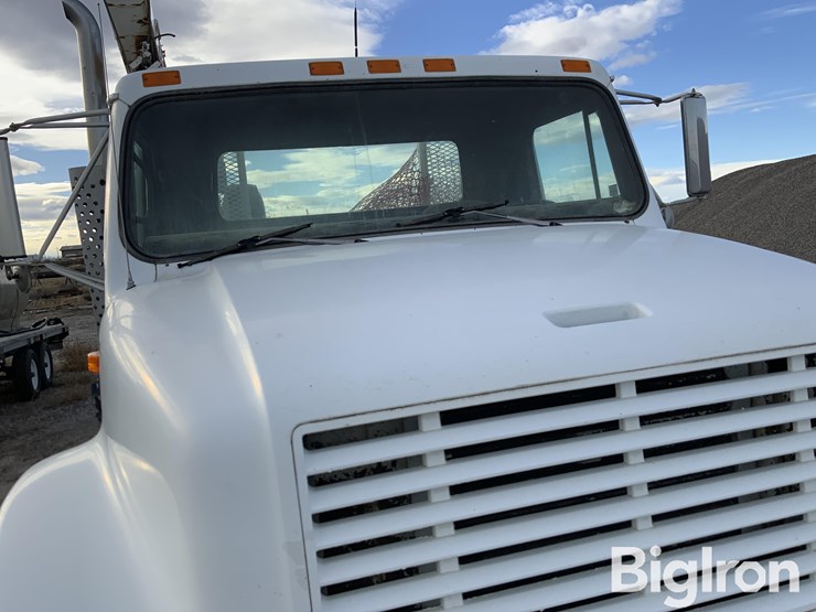 international-4900-image-14