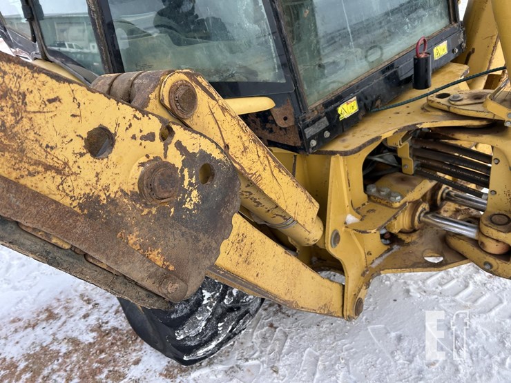 caterpillar-420d-image-27