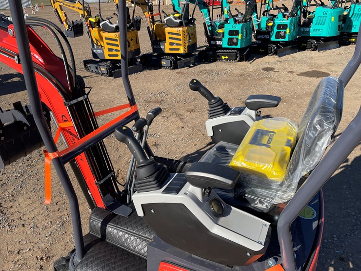 #9276-•-unused-2025-cfg-mini-excavator-image-7