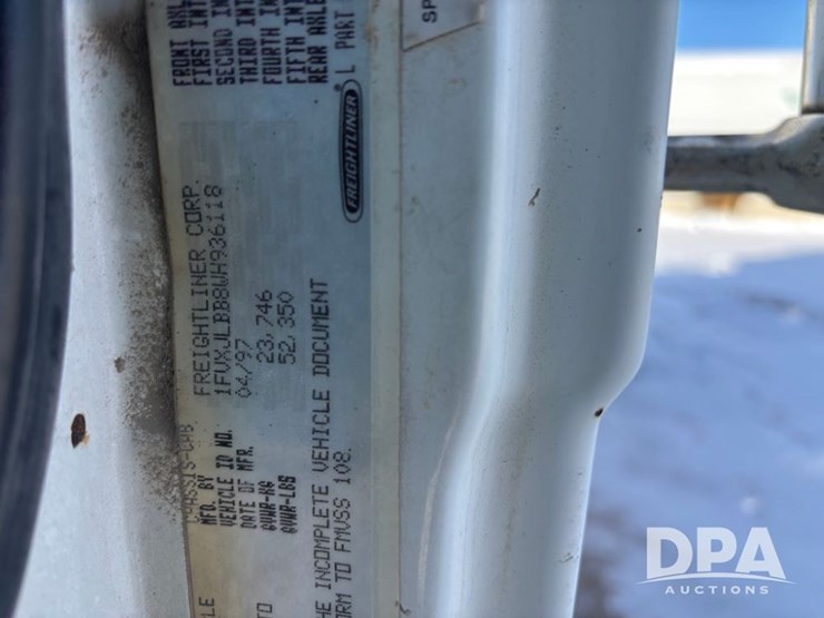 1998-freightliner-fl80-image-69