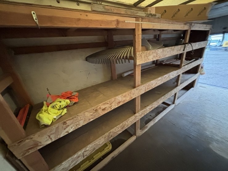 2006-ford-e350-image-17