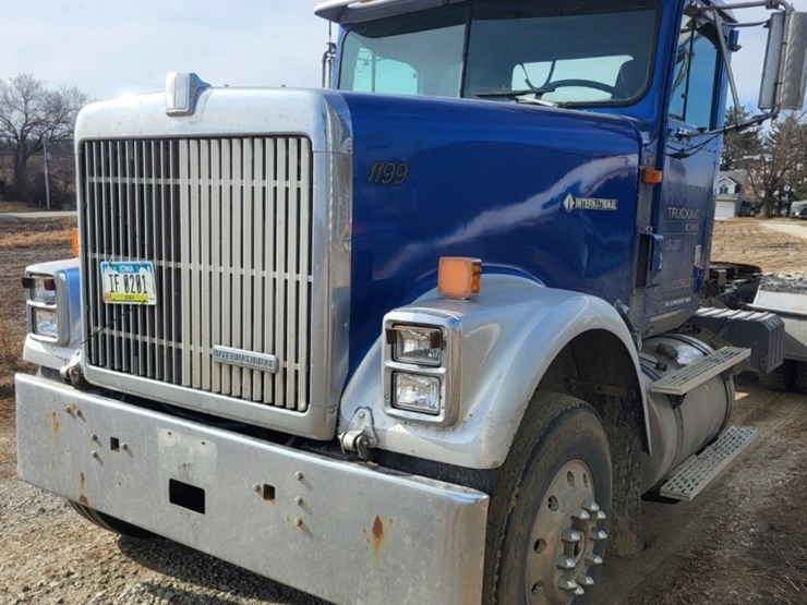 1997-international-9300-image-2