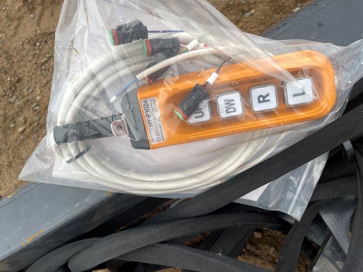 #2073-•-unused-2025-landhonor-articulating-brush-cutter-attachment-image-6