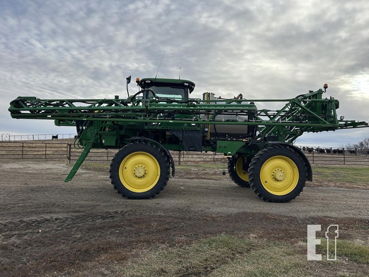 2017-john-deere-r4038-image-12