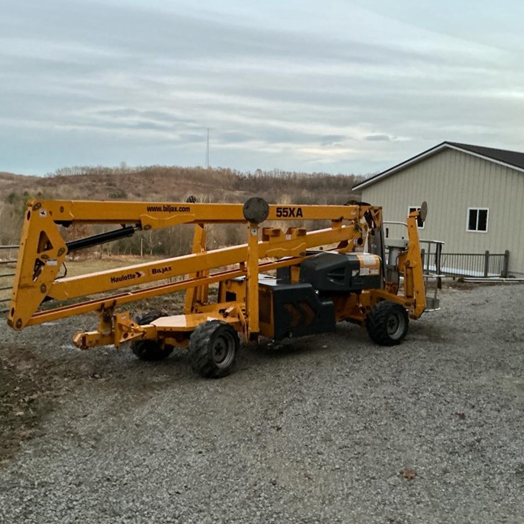 #108 • 2009 Bil-Jax 5533XA Boom Lift