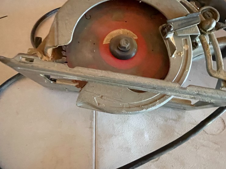 #3680-•-skilsaw-worm-drive-saw-image-3