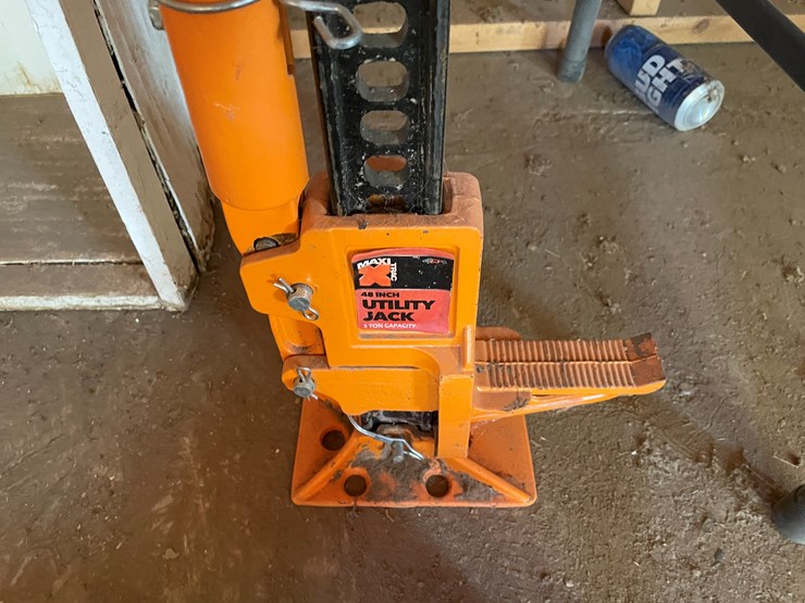 #3684-•-hi-lift-utility-jack-and-farm-jack-image-6