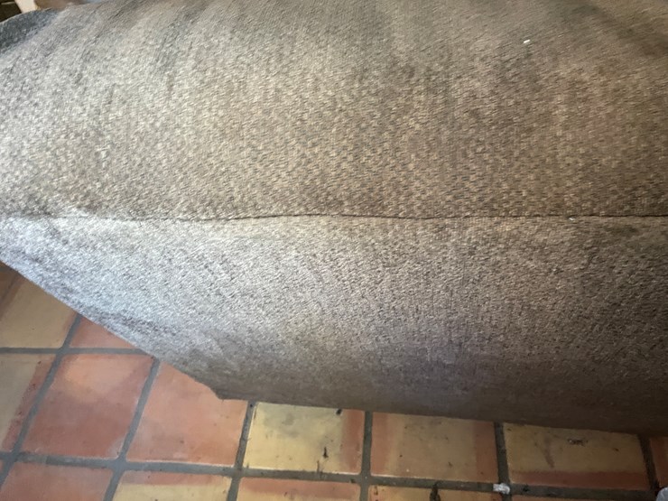 #3744-•-matching-couch-and-loveseat-image-10