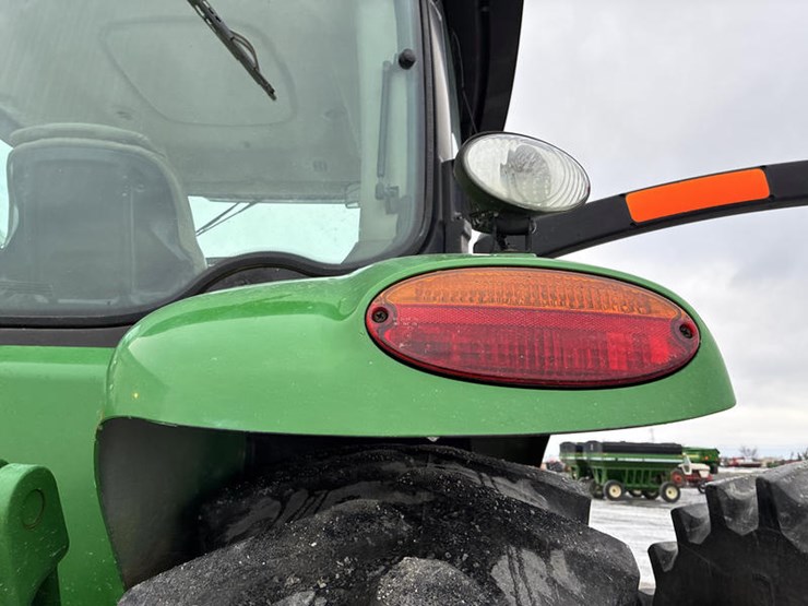 john-deere-8370r-image-25