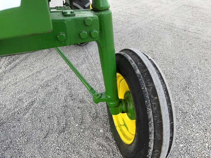 john-deere-4430-image-4