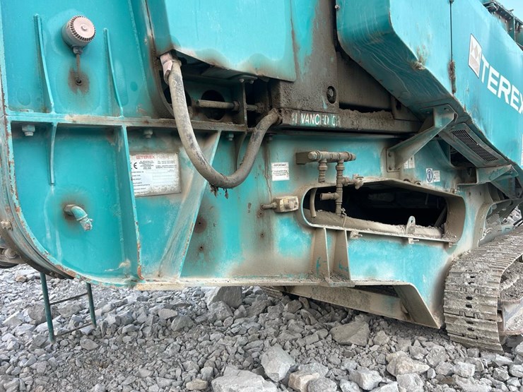 caterpillar-c12-image-25