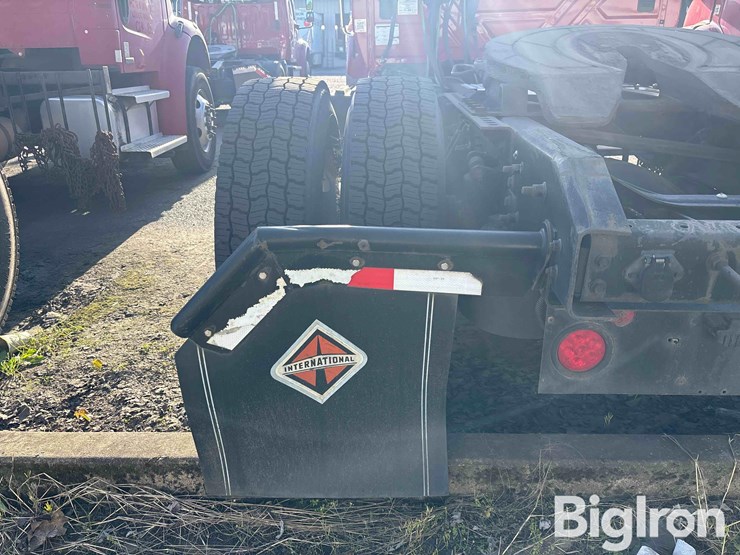 2006-international-durastar-4400-image-17